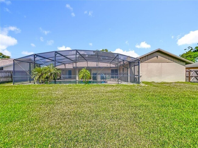 Building Photo - 9134 Sabal Palm Cir