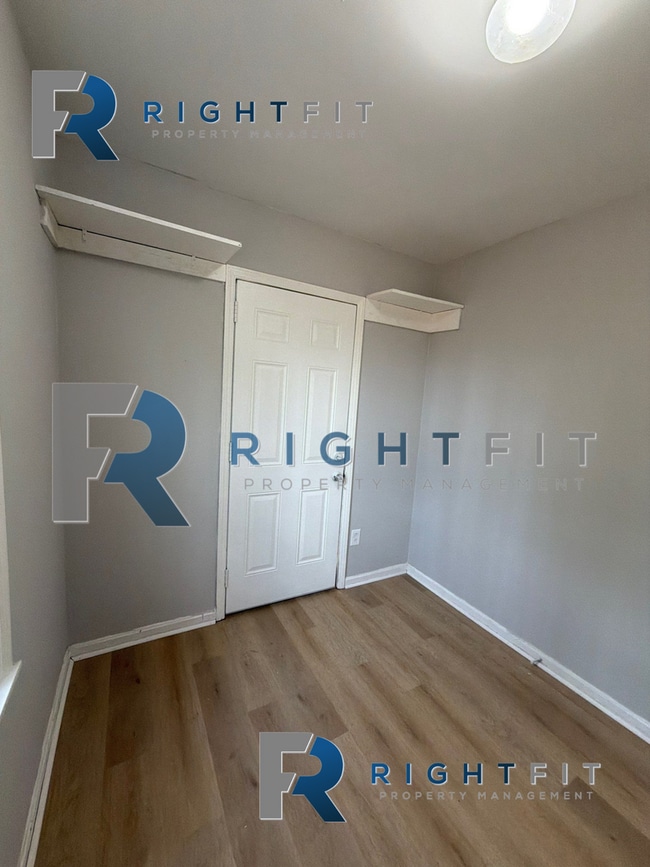 Building Photo - Cozy Columbus Home