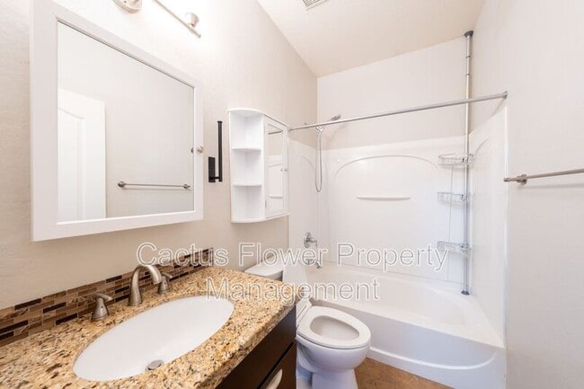 Building Photo - 1497 E Indigo St