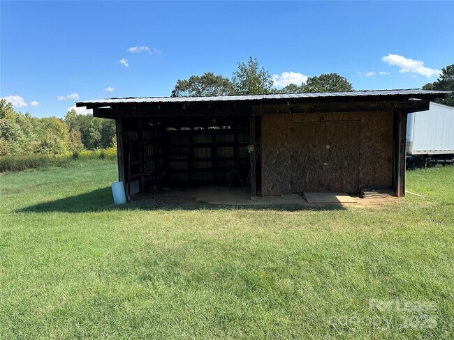 Building Photo - 147 Sinclair Rd