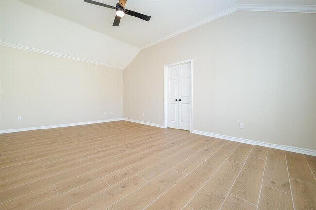 Building Photo - 1823 Brightlake Way