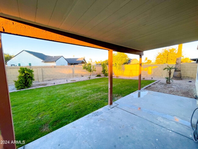 Building Photo - 1460 E Todd Dr