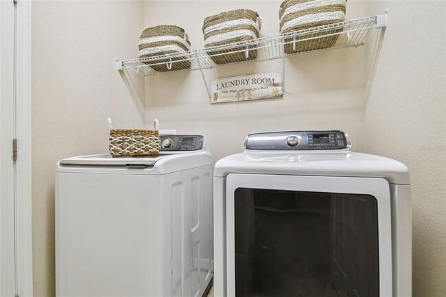 Building Photo - 9264 Bella Vita Cir