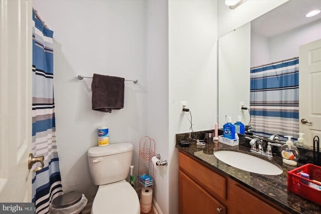 Building Photo - 944 Hall Station Dr