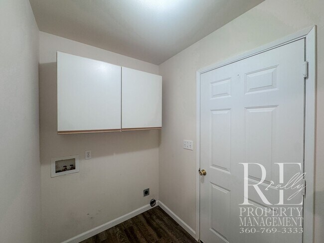 Building Photo - Duplex Living with Expansive Yard, LVP Flooring & Spacious Layout