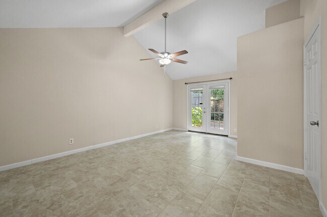 Building Photo - 3330 Beech Point Dr