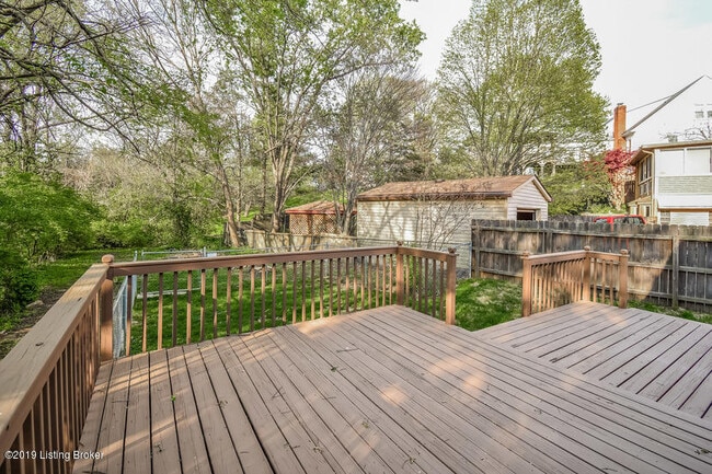 Building Photo - 8623 Wooded Glen Rd