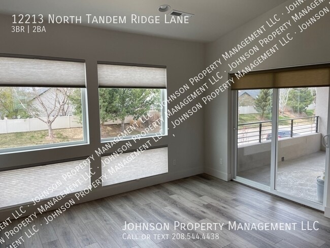 Building Photo - 12213 N Tandem Ridge Ln