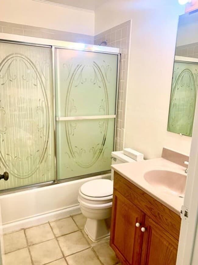 Building Photo - 107 Gibraltar St