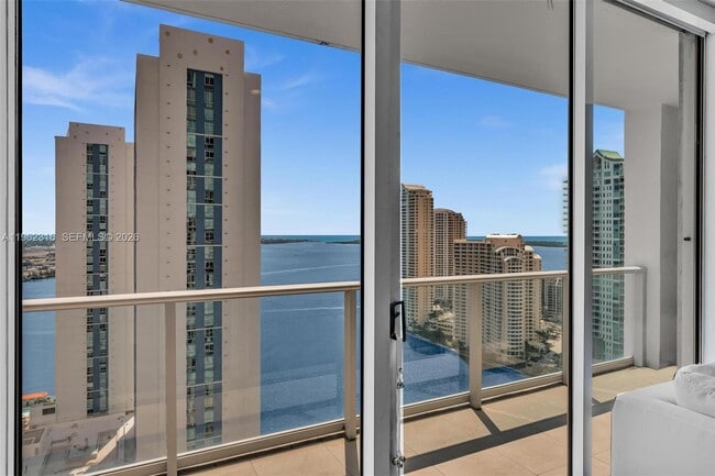 Building Photo - 300 S Biscayne Blvd