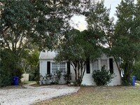 Building Photo - 1837 22nd Ave