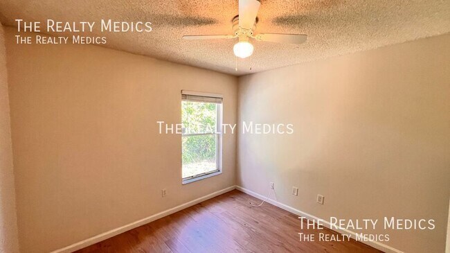 Building Photo - 7373 Mardell Ct