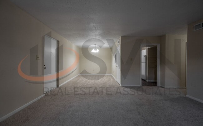 Building Photo - 500 Umstead Dr