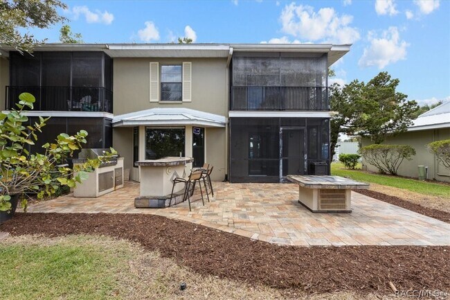 Building Photo - 11310 W Bayshore Dr