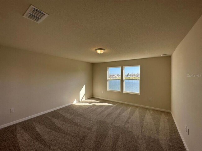 Building Photo - 5322 Royal Point Ave