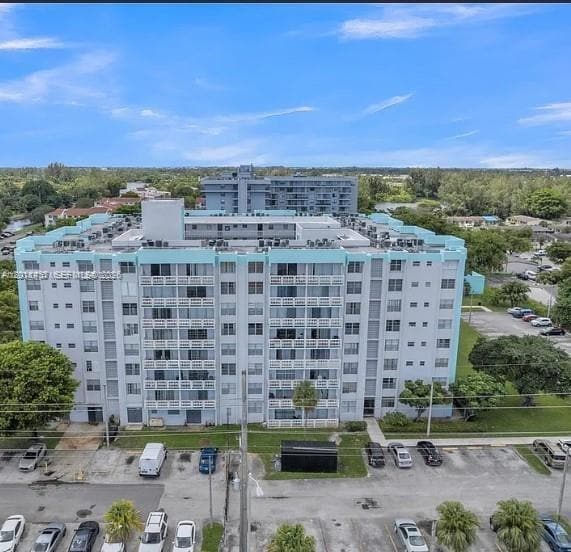 Building Photo - 15600 NW 7th Ave