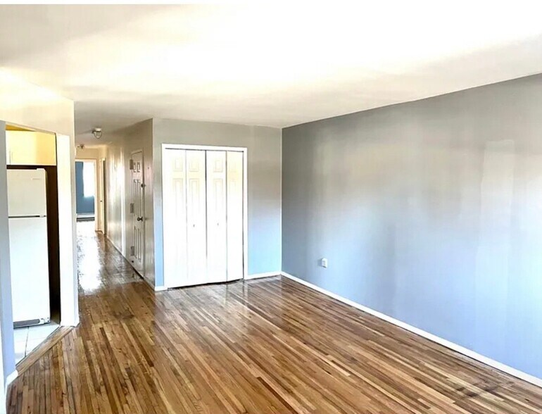 Building Photo - 1772 Hammersley Ave