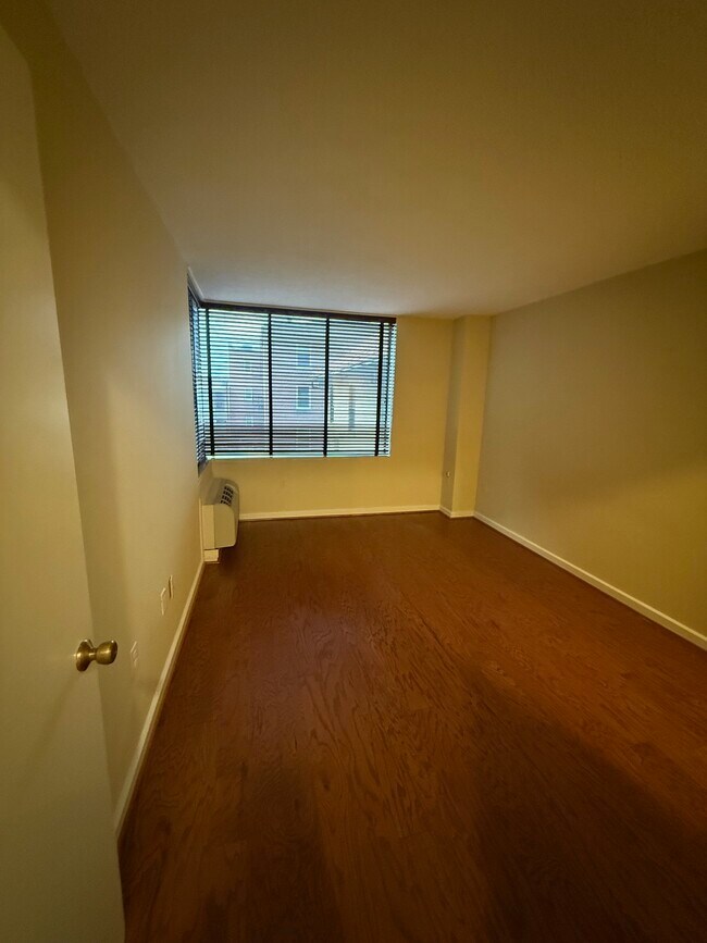 Building Photo - 2141 P St NW