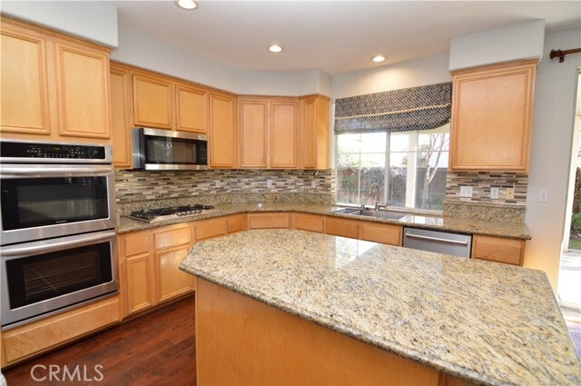 Building Photo - 9595 Shadowgrove Dr