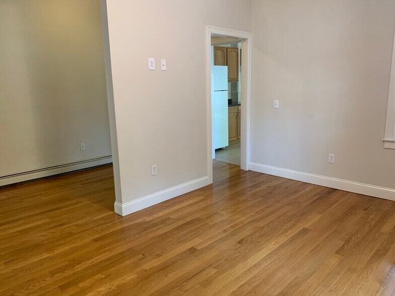 Building Photo - 45 Union St