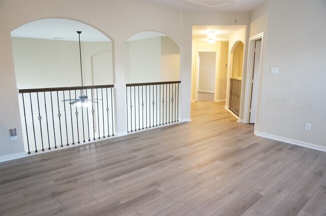 Building Photo - 6015 Mystic Berry Dr