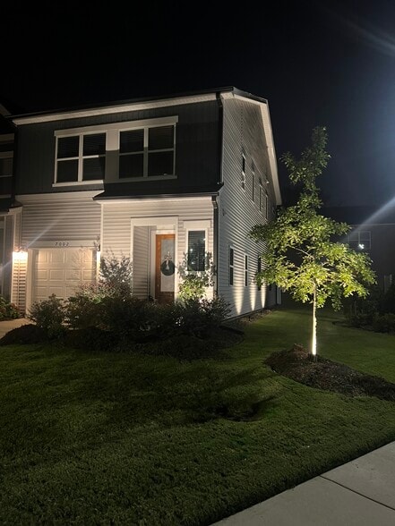 Building Photo - 7002 Fairmile Run