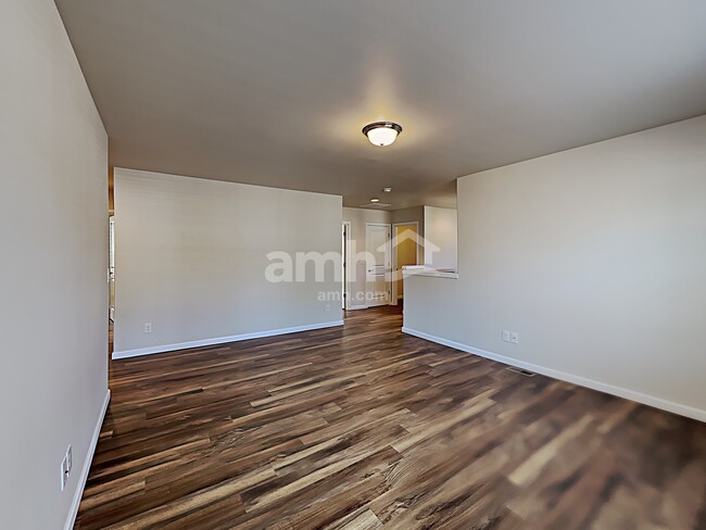 Building Photo - 14127 67th Ave E