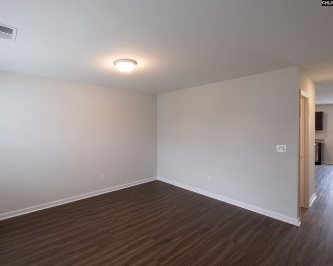 Building Photo - 1042 Begonia Dr