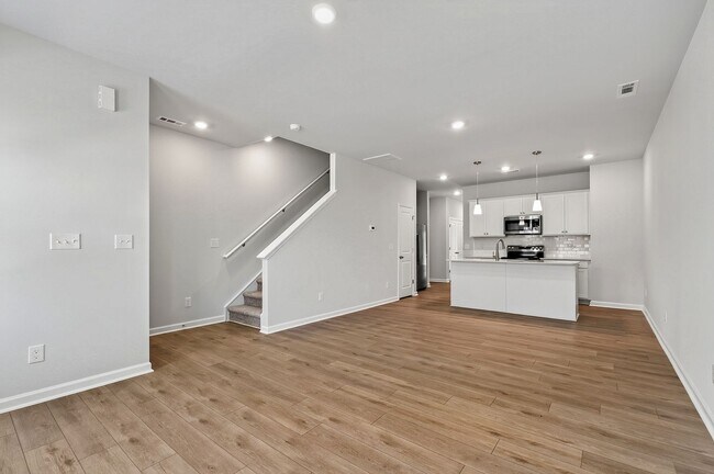Building Photo - 109 Blue Melody Ave