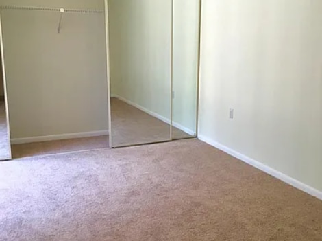 Building Photo - 1403 14th Ct