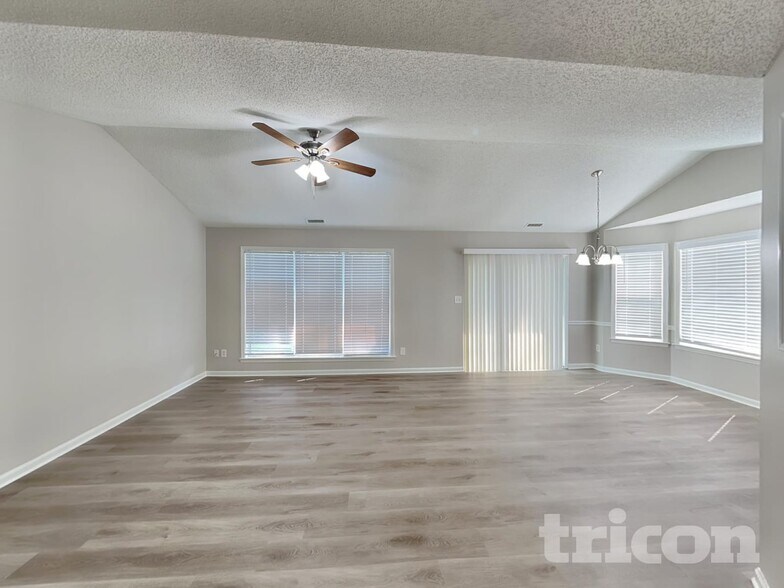 Building Photo - 4613 Jacquelyne Dr