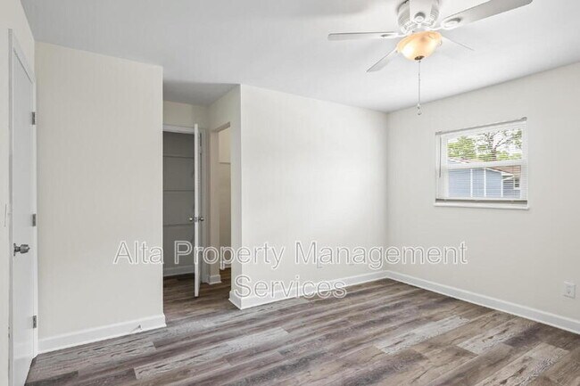 Building Photo - 1848 Willowood Dr
