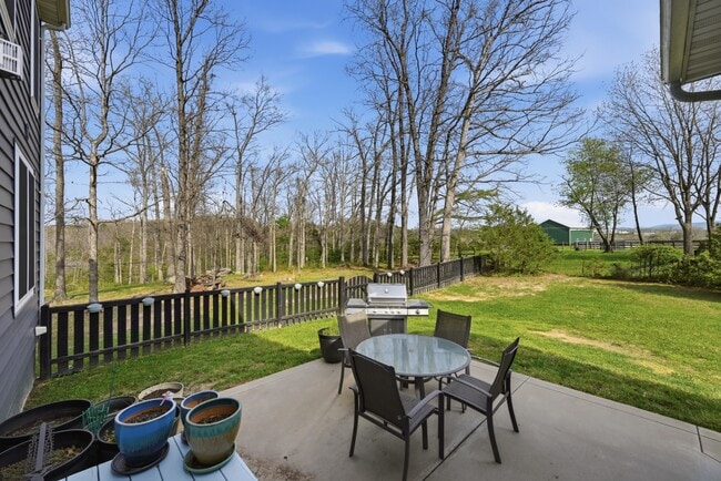 Building Photo - 115 Reliance Woods Dr