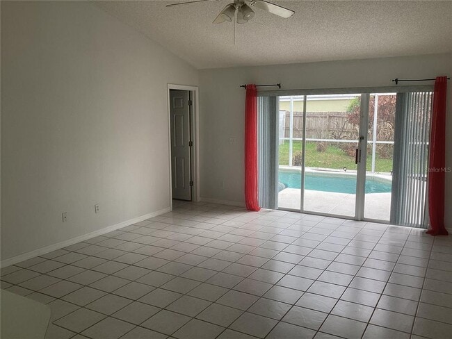 Building Photo - 4334 Creekside Blvd