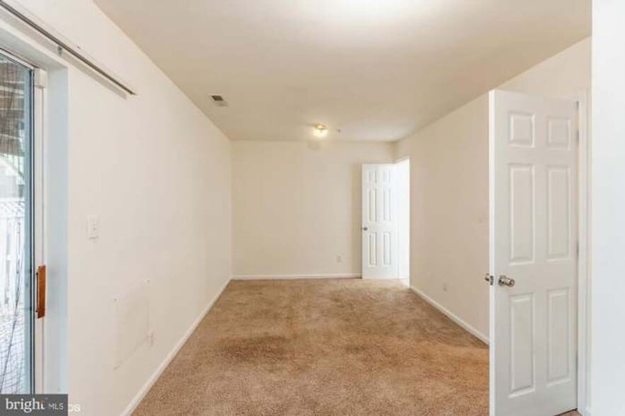 Building Photo - 7836 Canter Ct