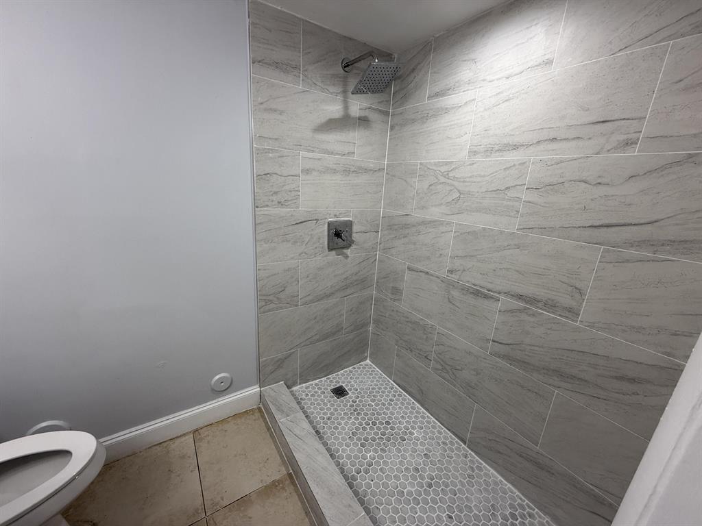 Building Photo - 5760 Rock Island Rd