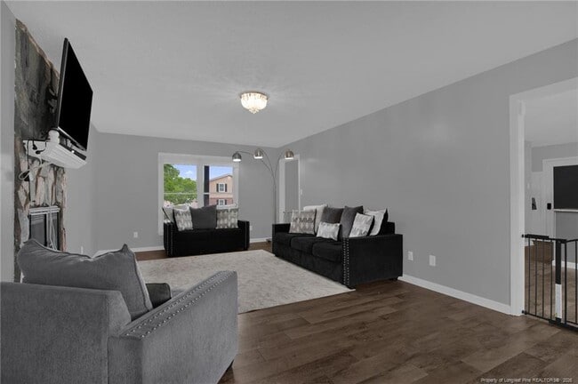 Building Photo - 7457 Avila Dr