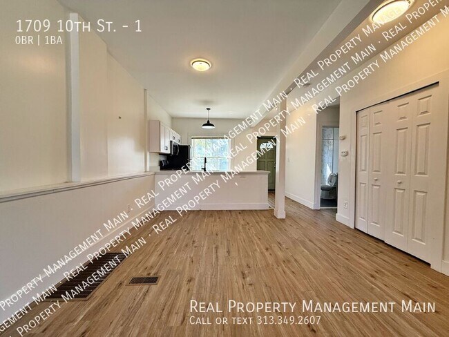 Building Photo - 1709 10th St