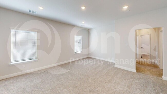 Building Photo - 7111 Daytona Mews