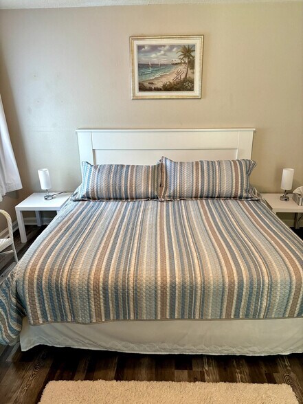 Building Photo - 1870 Mary Ellen Dr