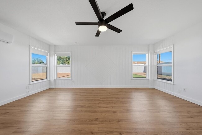 Building Photo - 3540 E Voltaire Dr