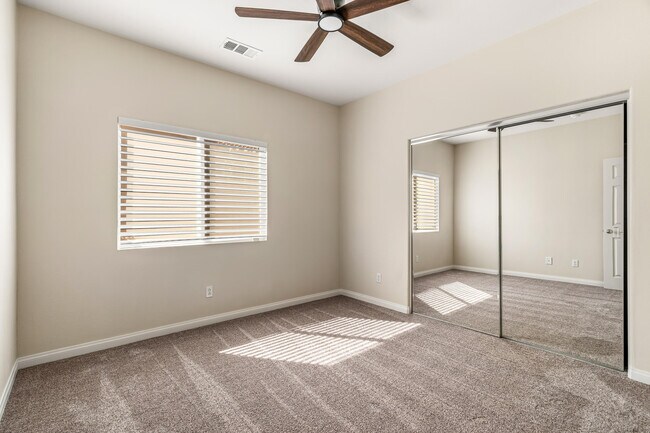 Building Photo - 1267 Oro Ridge