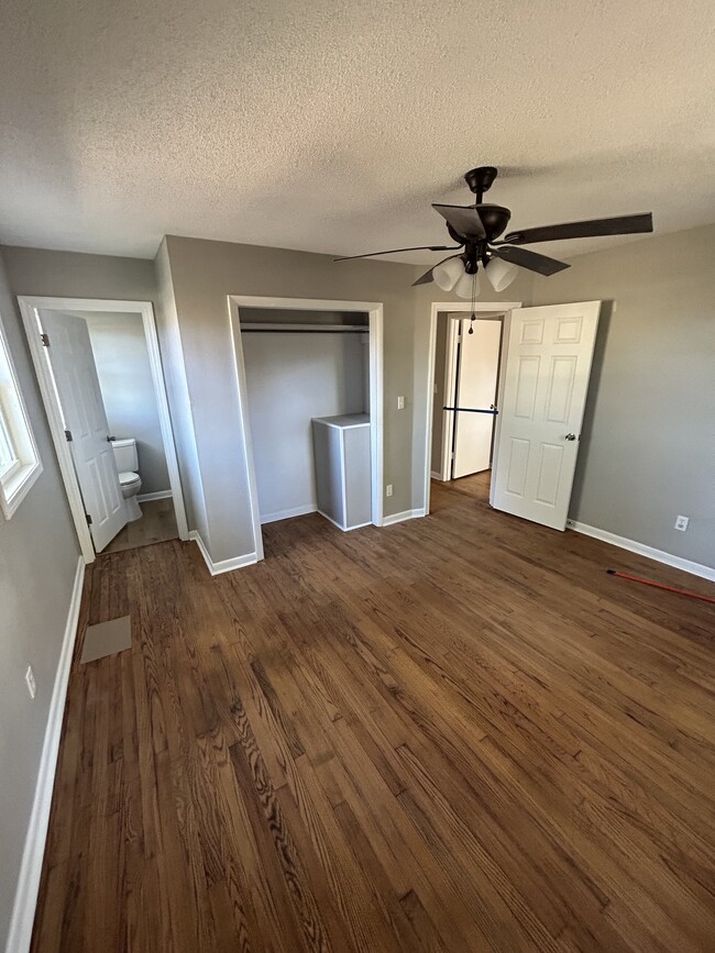 Master bedroom - 1406 Hayden St