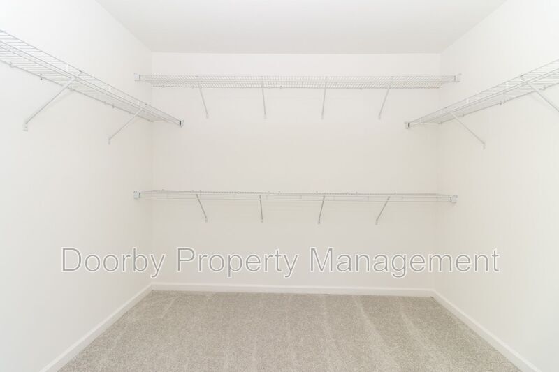 Building Photo - 105 Saddlebred Wy