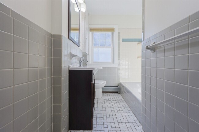 Building Photo - 55 Glenellen Rd