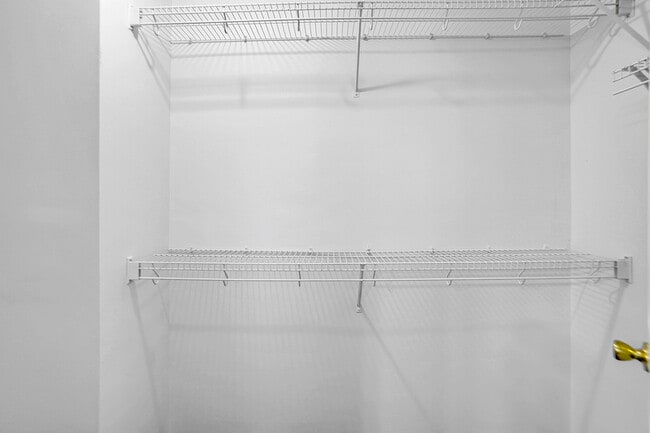 Building Photo - 820 Carlton Pointe Terrace