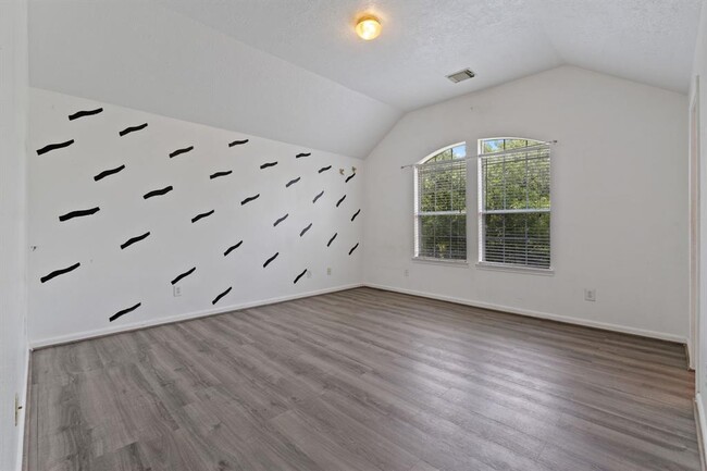 Building Photo - 14072 Broken Arrow Dr