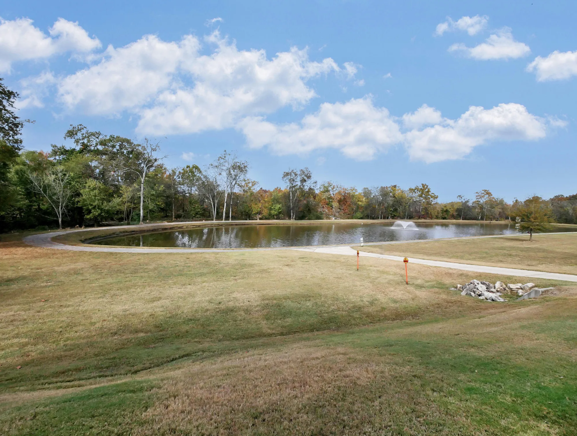 Building Photo - 6909 Village Lake Cir