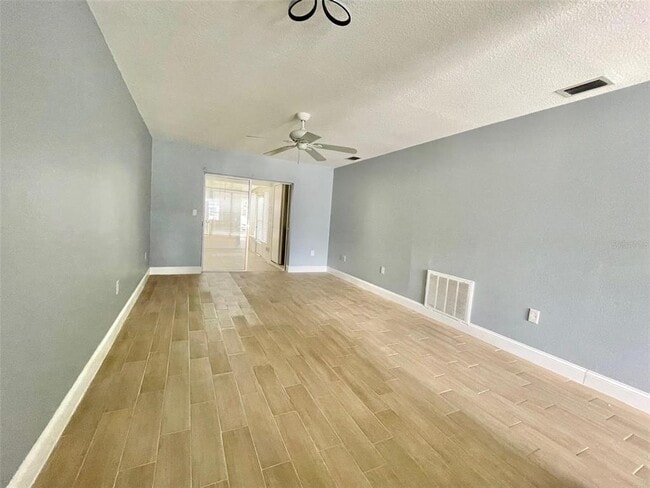 Building Photo - 2852 Stillwell Ct