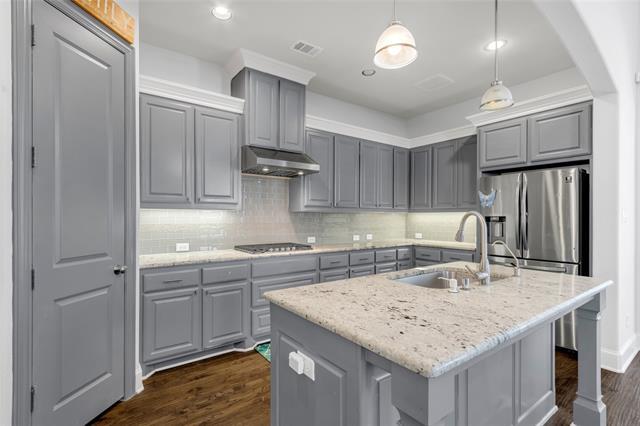 Building Photo - 5811 Lightfoot Ln